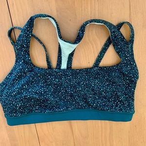 Lululemon bra, size 8
